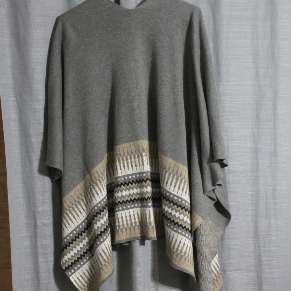 L/XL Joseph A - Sweater poncho wrap shawl